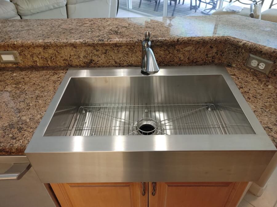 After - Farmhouse Sink